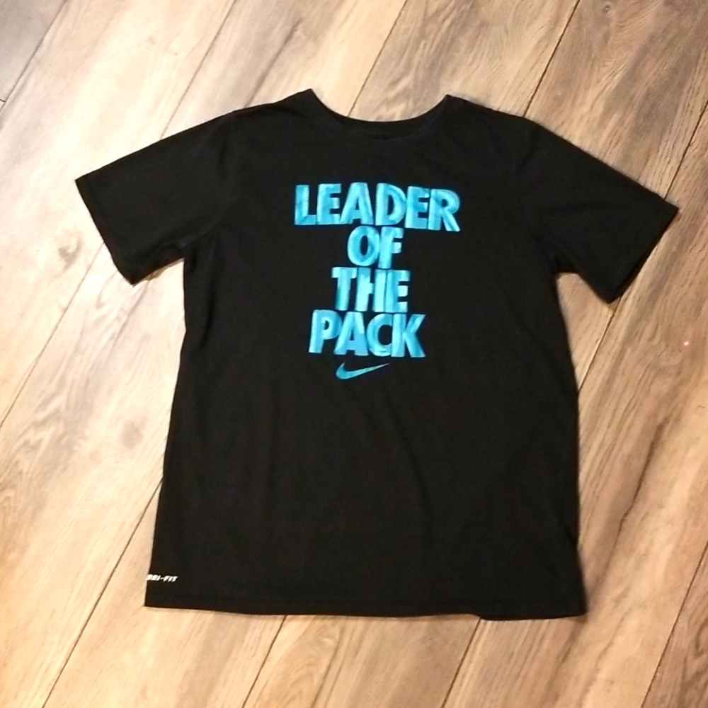 Boys XL Nike tshirt 12/14